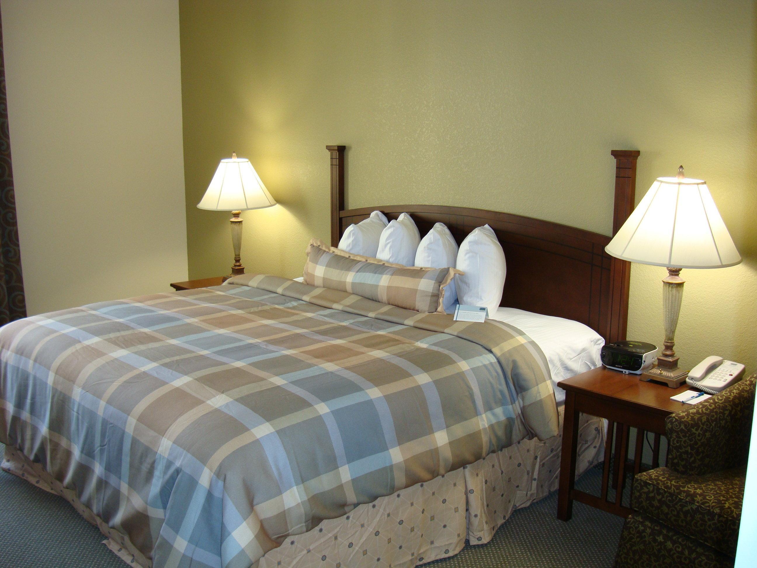 Staybridge Suites Phoenix Glendale Sports Dist By Ihg Bilik gambar