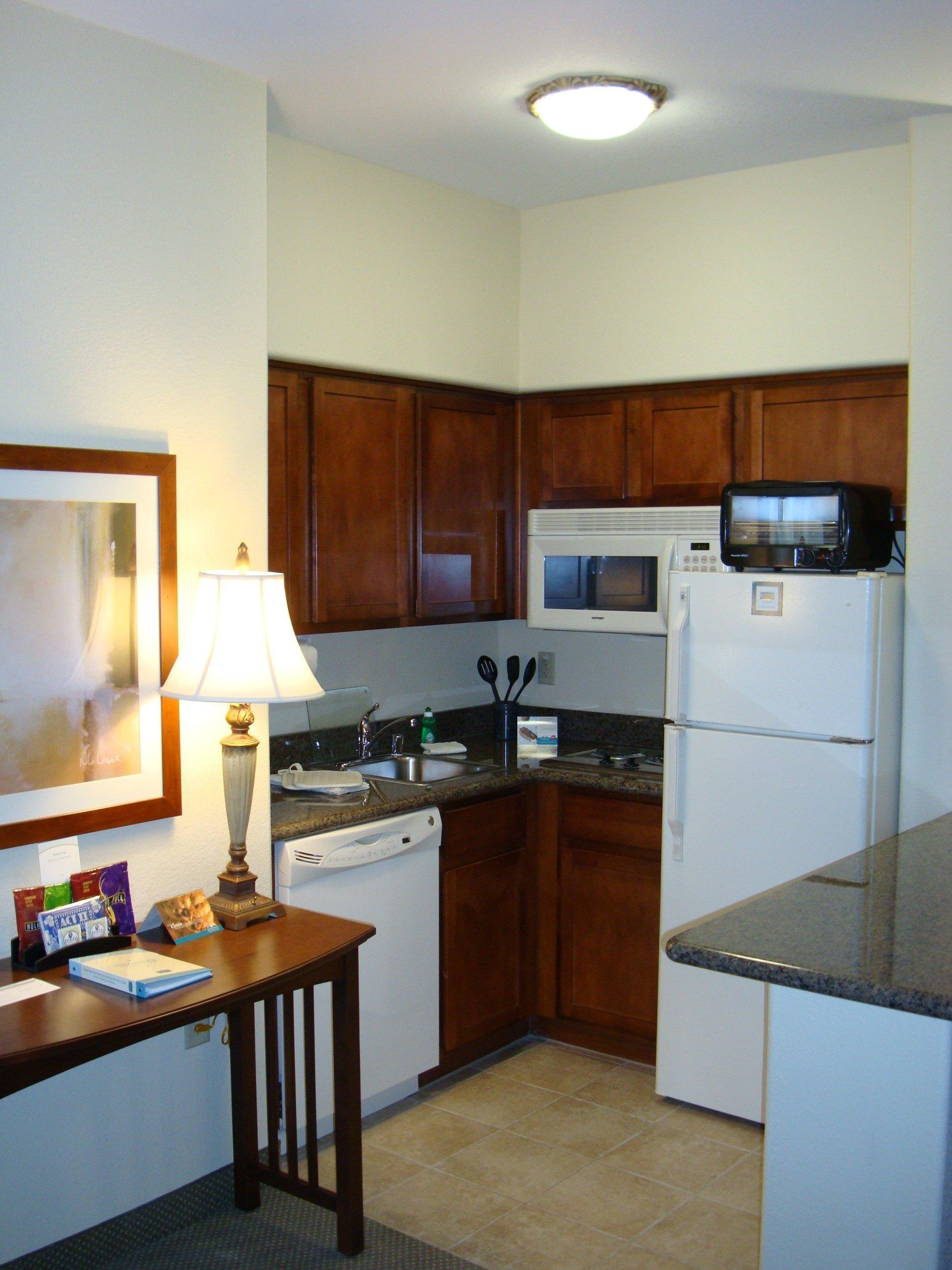 Staybridge Suites Phoenix Glendale Sports Dist By Ihg Bilik gambar
